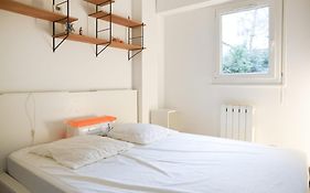 Well-Located Love Nest In Levallois-Perret